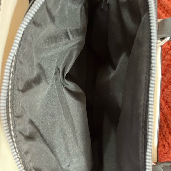 Ladies Nine West Faux Lther Bag,Medium, Black and White,3 separate compartments - Picture 8 of 9